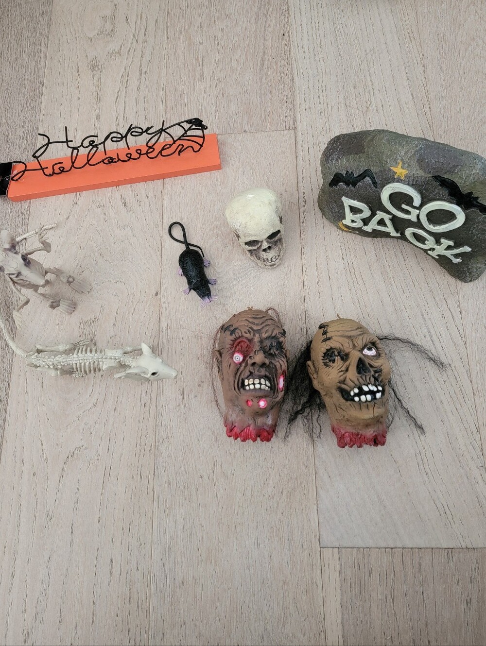 HALLOWEEN DECORATIONS